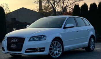 Audi   A3 Sportback    105 KM    Manualna    FWD (przód)    Biały full