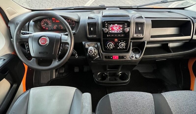 Fiat   Ducato    131 KM    Manualna    FWD (przód)    Pomarańczowy full