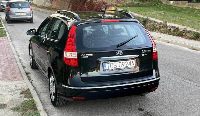 Hyundai i30 | FWD (przód) | Manualna | 109 KM | Czarny full