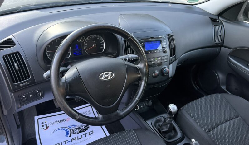 Hyundai i30 | FWD (przód) | Manualna | 109 KM | Czarny full
