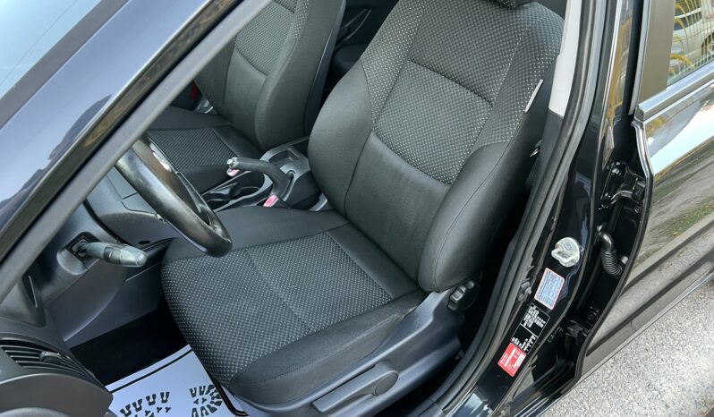 Hyundai i30 | FWD (przód) | Manualna | 109 KM | Czarny full
