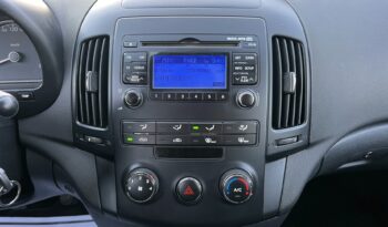 Hyundai i30 | FWD (przód) | Manualna | 109 KM | Czarny full