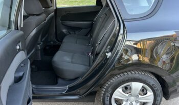 Hyundai i30 | FWD (przód) | Manualna | 109 KM | Czarny full