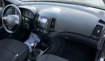 Hyundai i30 | FWD (przód) | Manualna | 109 KM | Czarny full