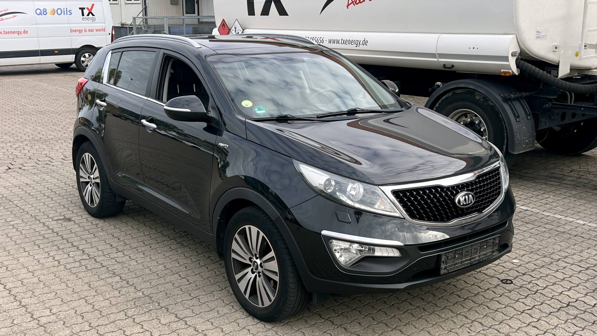 Kia Sportage | 4×4 (Doł. Automatycznie) | Manualna | 136 Km | Czarny