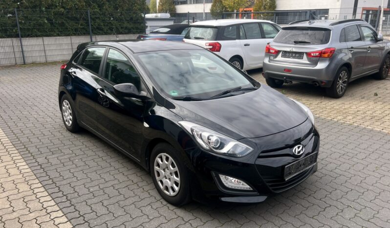Hyundai I30 | Fwd (Przód) | Manualna | 99 Km | Czarny