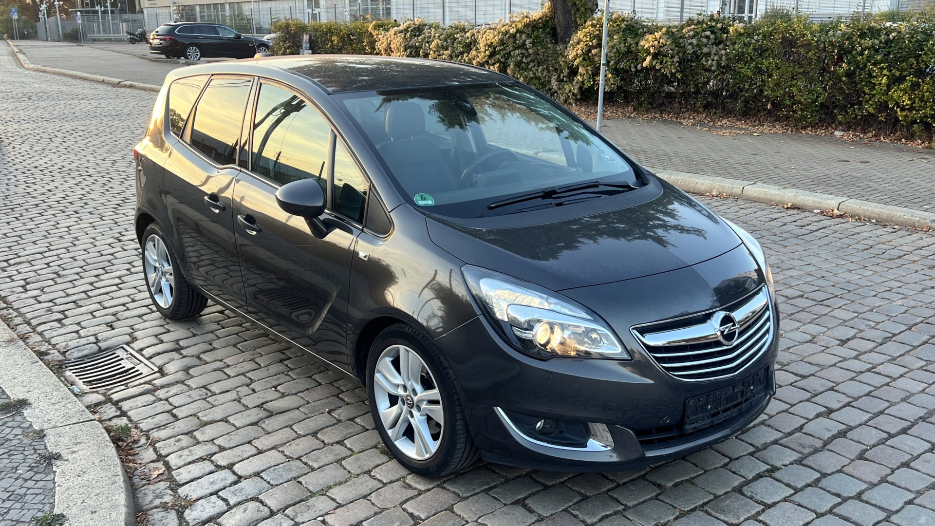 Opel Meriva | Fwd (Przód) | Manualna | 140 Km | Inny Kolor