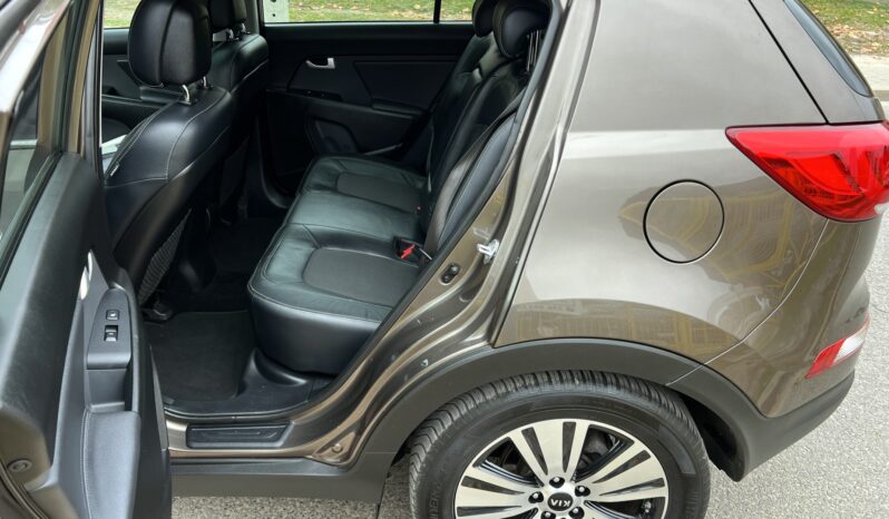 Kia Sportage | FWD (przód) | Manualna | 166 KM | Brązowy full