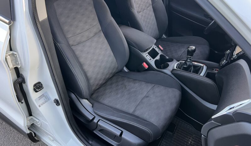 Nissan Qashqai | FWD (przód) | Manualna | 110 KM | Biały full