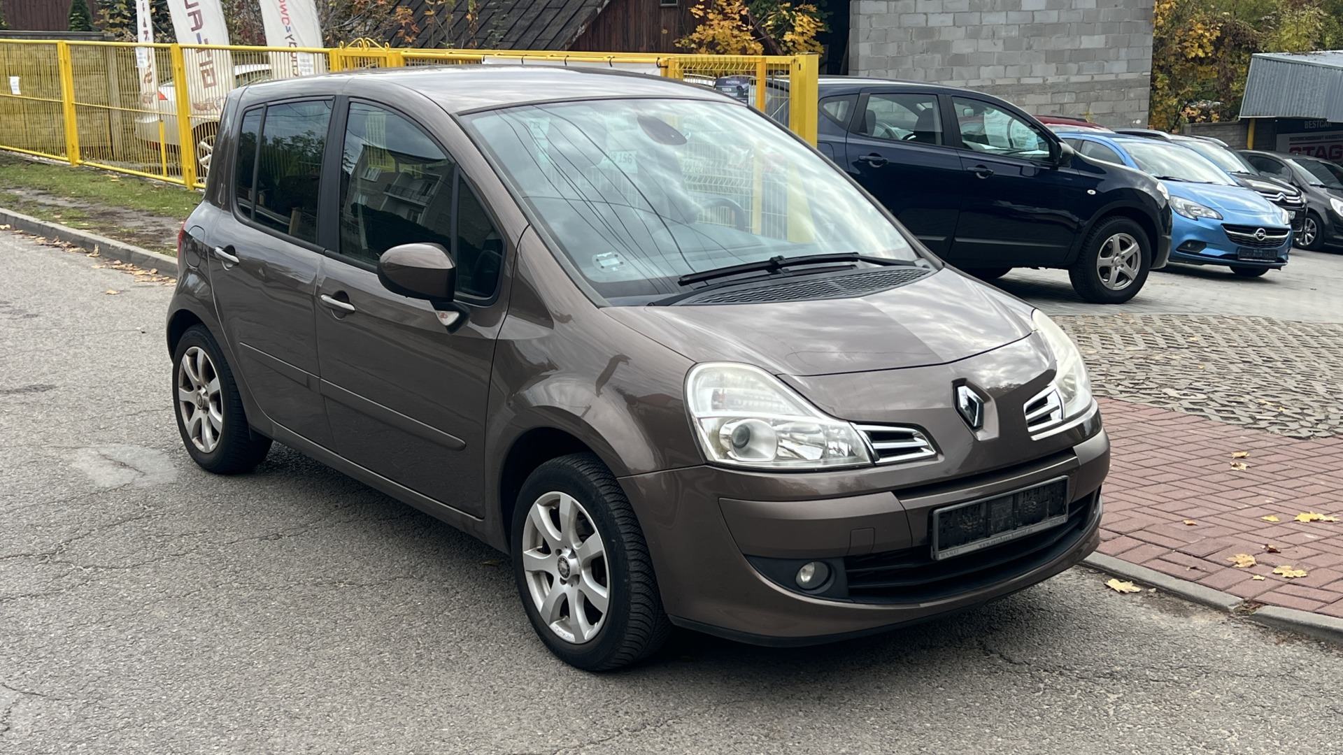 Renault Modus | Fwd (Przód) | Manualna | 101 Km | Brązowy