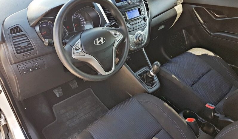 Hyundai ix20 | FWD (przód) | Manualna | 90 KM | Srebrny full