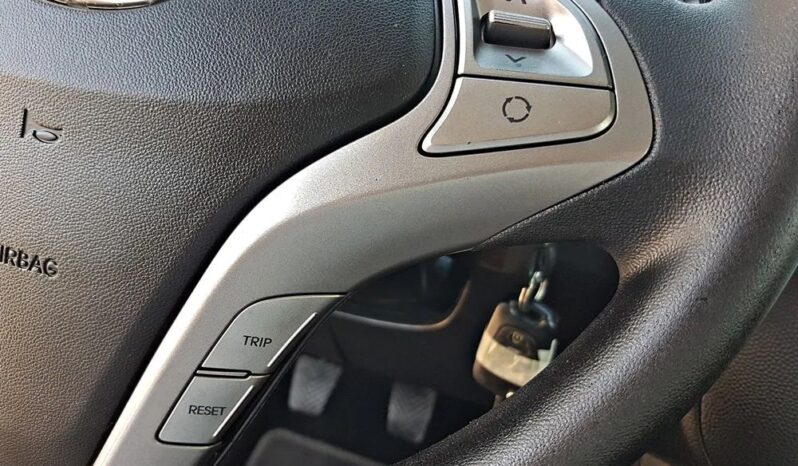 Hyundai ix20 | FWD (przód) | Manualna | 90 KM | Srebrny full