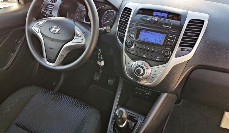 Hyundai ix20 | FWD (przód) | Manualna | 90 KM | Srebrny full