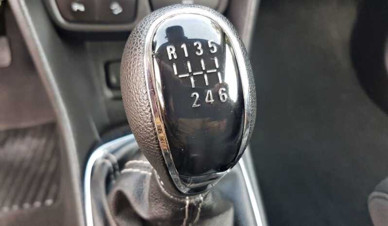 Opel Mokka | 4×4 (stały) | Manualna | 130 KM | Czarny full