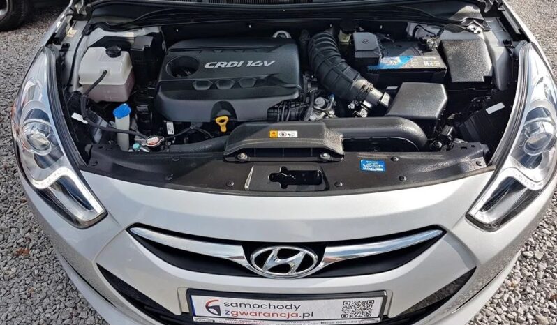 Hyundai i40 | FWD (przód) | Manualna | 136 KM | Srebrny full