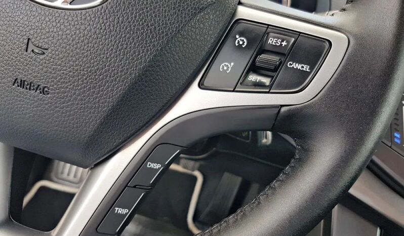 Hyundai i40 | FWD (przód) | Manualna | 136 KM | Srebrny full