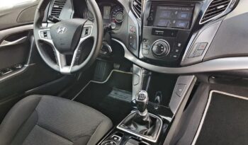 Hyundai i40 | FWD (przód) | Manualna | 136 KM | Srebrny full