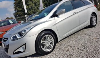 Hyundai i40 | FWD (przód) | Manualna | 136 KM | Srebrny full