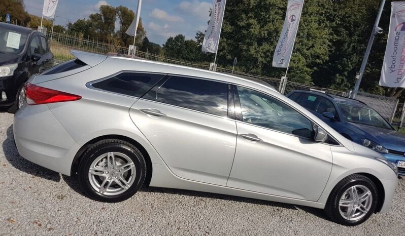Hyundai i40 | FWD (przód) | Manualna | 136 KM | Srebrny full