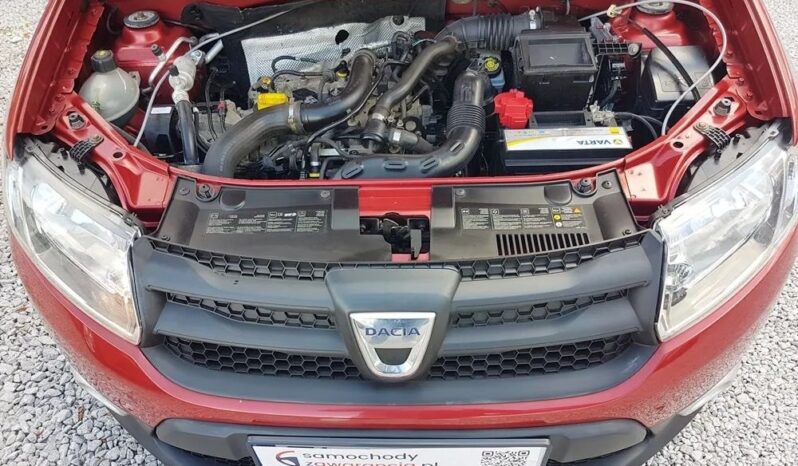 Dacia Sandero Stepway | FWD (przód) | Manualna | 90 KM | Bordowy full