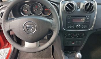 Dacia Sandero Stepway | FWD (przód) | Manualna | 90 KM | Bordowy full