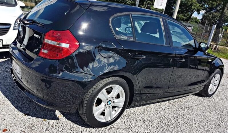 BMW Seria 1 | RWD (tył) | Manualna | 143 KM | Czarny full