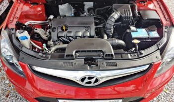 Hyundai i30 | FWD (przód) | Manualna | 109 KM | Czerwony full