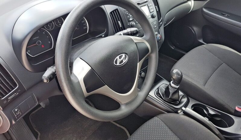 Hyundai i30 | FWD (przód) | Manualna | 109 KM | Czerwony full