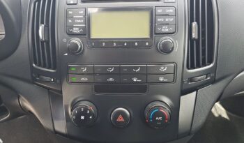 Hyundai i30 | FWD (przód) | Manualna | 109 KM | Czerwony full