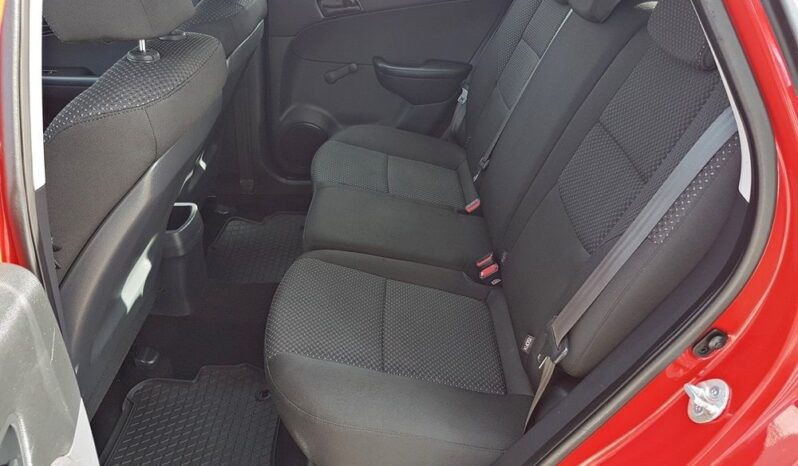 Hyundai i30 | FWD (przód) | Manualna | 109 KM | Czerwony full