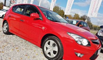 Hyundai i30 | FWD (przód) | Manualna | 109 KM | Czerwony full