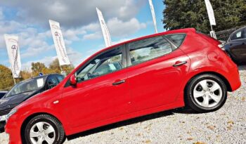 Hyundai i30 | FWD (przód) | Manualna | 109 KM | Czerwony full