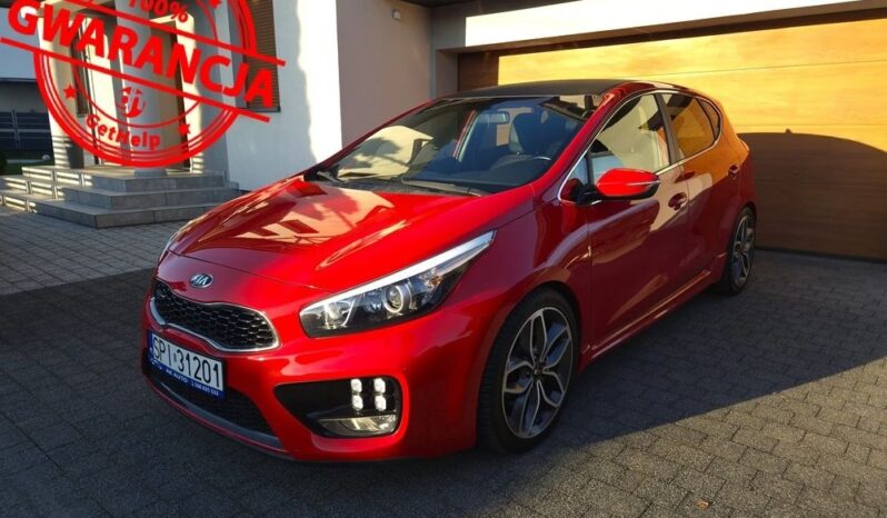 Kia Ceed | Fwd (Przód) | Manualna | 204 Km | Czerwony