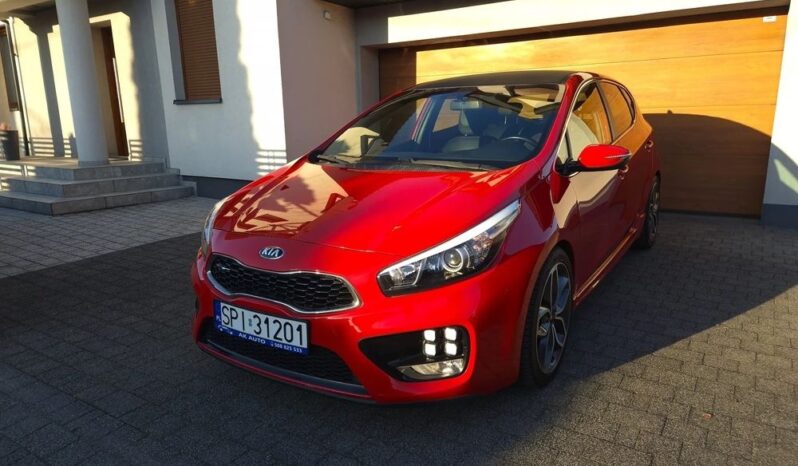 Kia Ceed | FWD (przód) | Manualna | 204 KM | Czerwony full