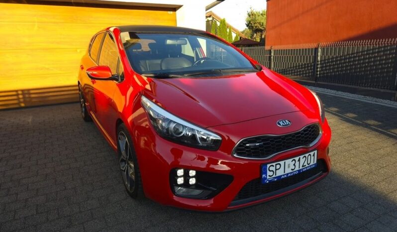 Kia Ceed | FWD (przód) | Manualna | 204 KM | Czerwony full