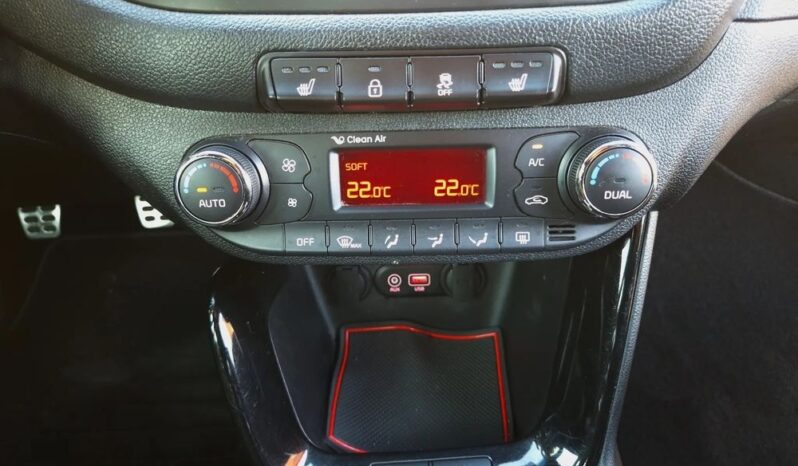 Kia Ceed | FWD (przód) | Manualna | 204 KM | Czerwony full