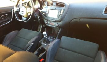 Kia Ceed | FWD (przód) | Manualna | 204 KM | Czerwony full