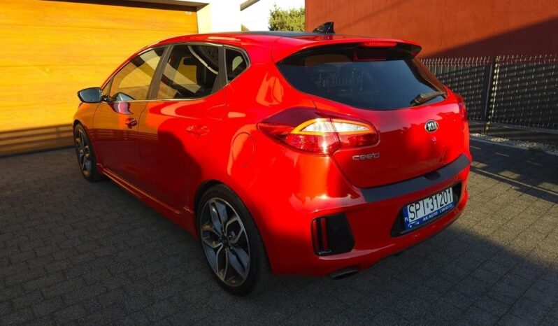 Kia Ceed | FWD (przód) | Manualna | 204 KM | Czerwony full