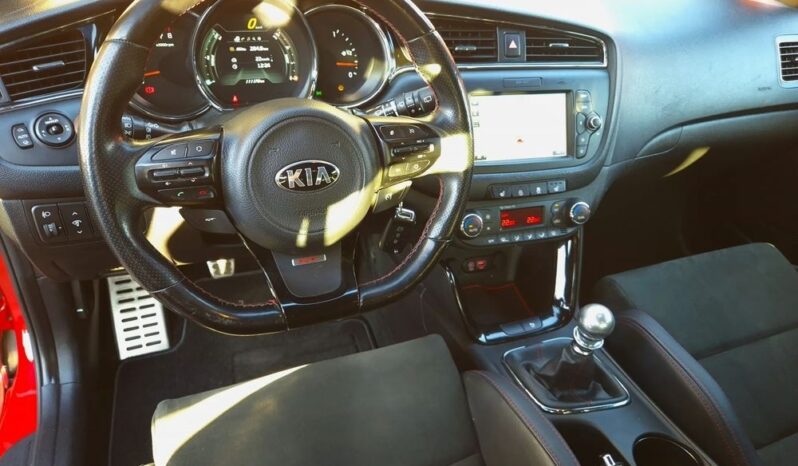 Kia Ceed | FWD (przód) | Manualna | 204 KM | Czerwony full