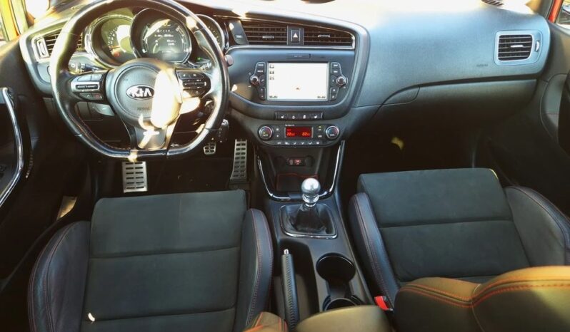 Kia Ceed | FWD (przód) | Manualna | 204 KM | Czerwony full