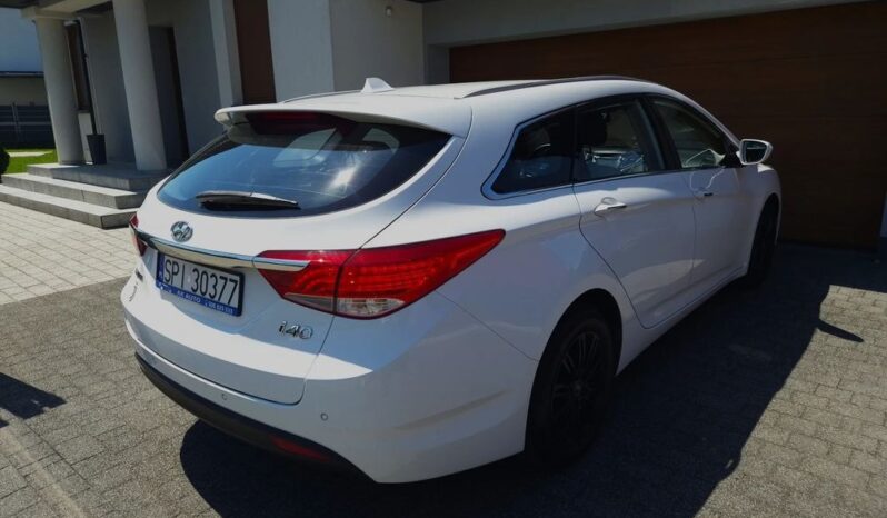 Hyundai i40 | FWD (przód) | Manualna | 135 KM | Biały full