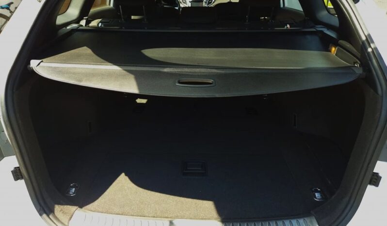 Hyundai i40 | FWD (przód) | Manualna | 135 KM | Biały full