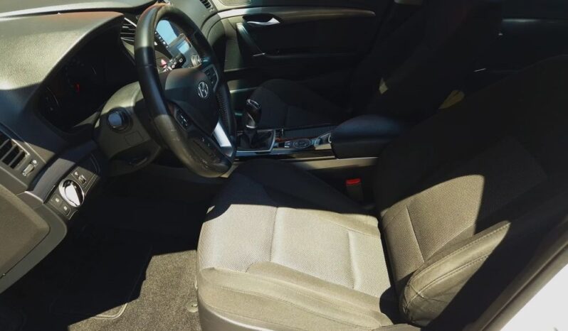 Hyundai i40 | FWD (przód) | Manualna | 135 KM | Biały full