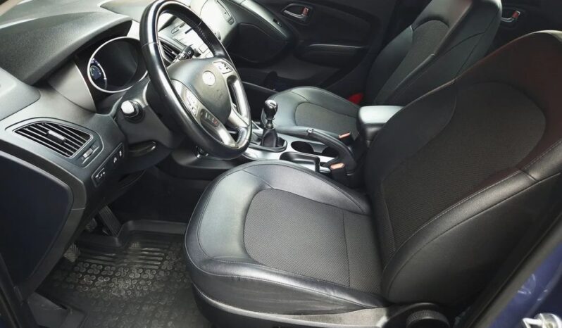 Hyundai ix35 | FWD (przód) | Manualna | 135 KM | Niebieski full