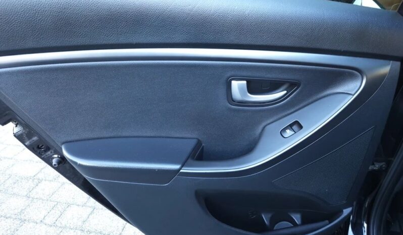 Hyundai i30 | FWD (przód) | Manualna | 186 KM | Czarny full