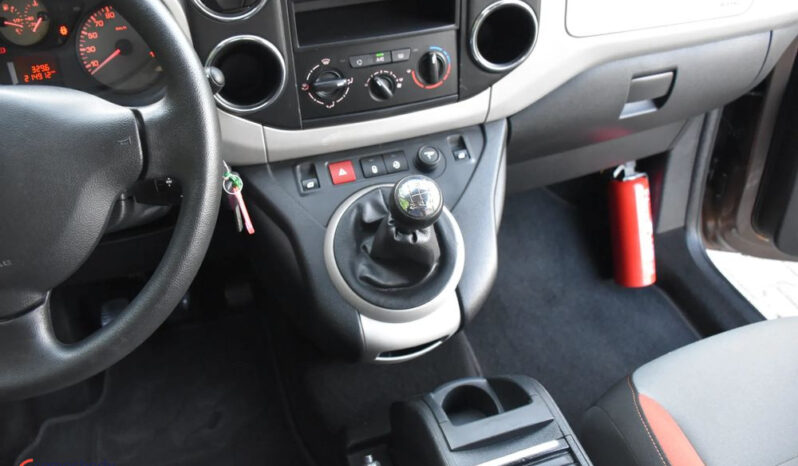 Peugeot Partner | FWD (przód) | Manualna | 92 KM | Brązowy full