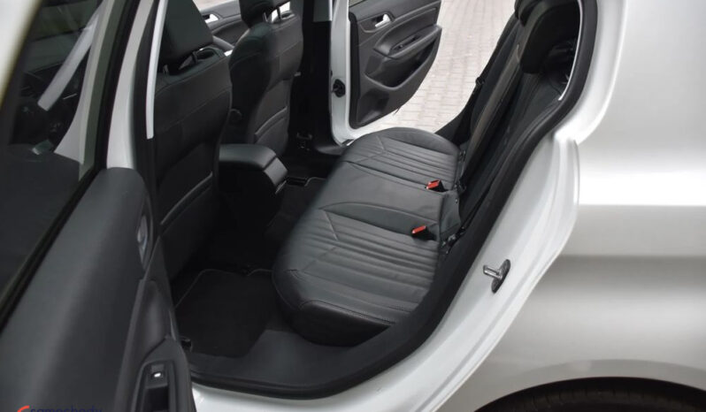 Peugeot 308 | FWD (przód) | Automatyczna | 130 KM | Biały full