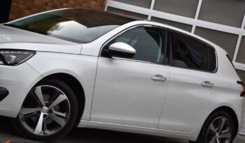 Peugeot 308 | FWD (przód) | Automatyczna | 130 KM | Biały full
