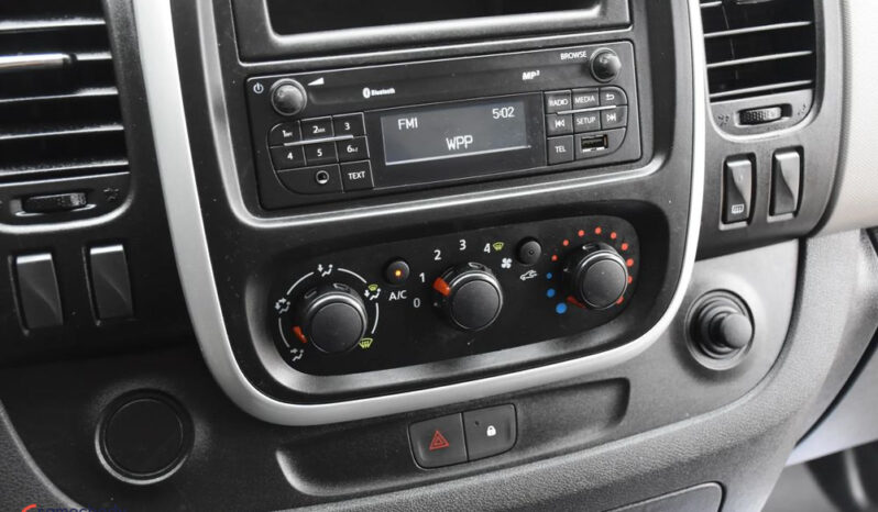 Renault Trafic | FWD (przód) | Manualna | 95 KM | Biały full