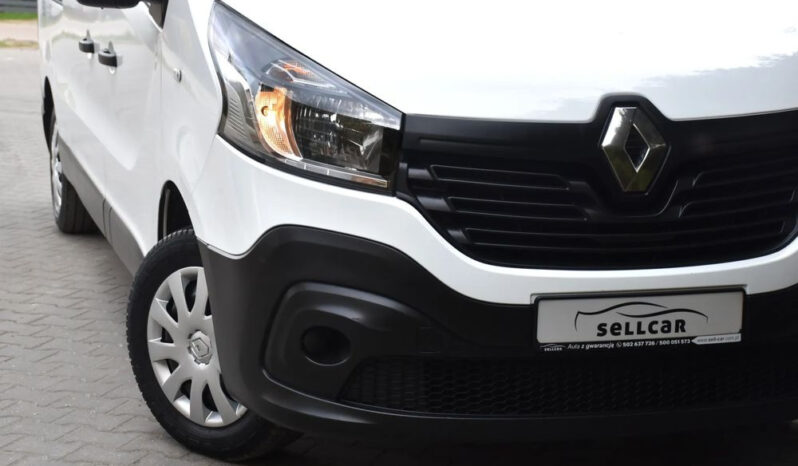 Renault Trafic | FWD (przód) | Manualna | 95 KM | Biały full